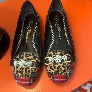 Beverly Feldman flats